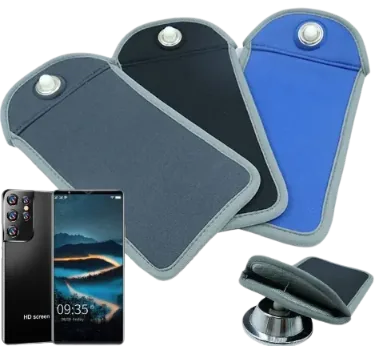 Estojos Mantenha o Foco nas cores cinza, preto e azul ao lado de um celular e da base magnética